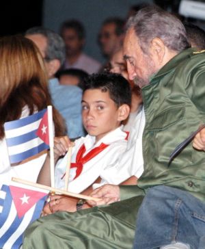 [Fidel+takes+ownership.jpg]