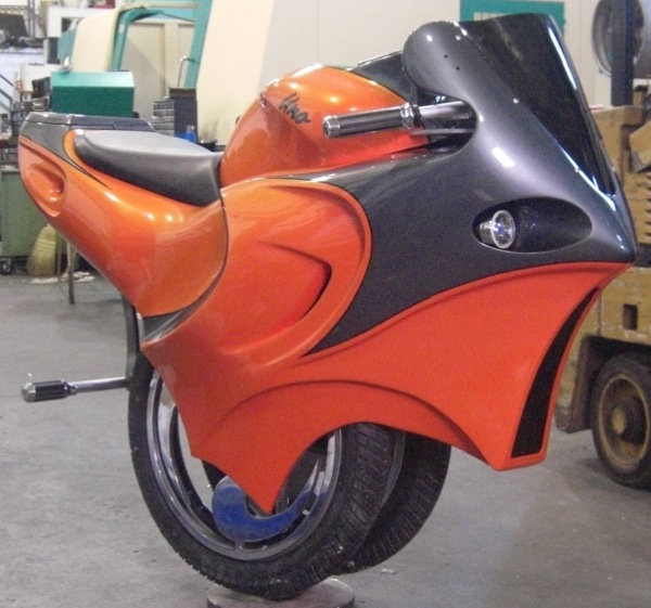 The Uno, Motorcycle meets Segway